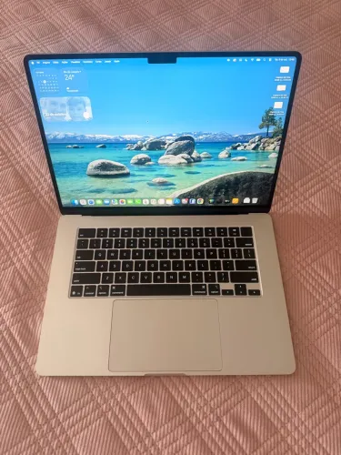 Mac book novo M4, 15