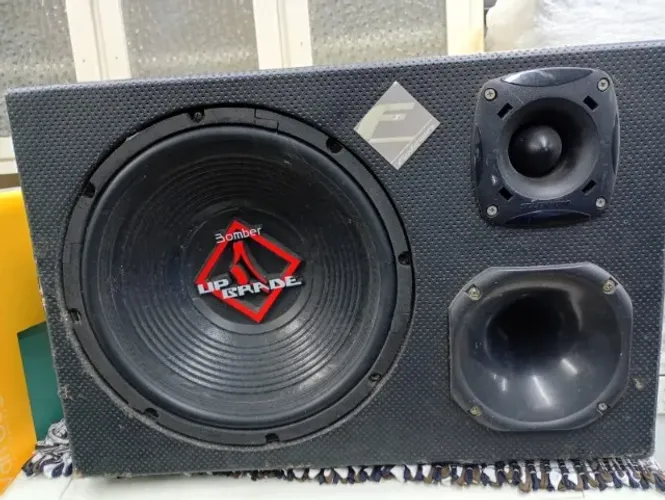 Caixa de Som Trio Automotiva Falcon + Bober Upgrande + Selenium-Som fortw e de qualidade