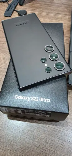 S23 ULTRA EM EXCELENTE ESTADO, COM UM TERA DE MEMÓRIA