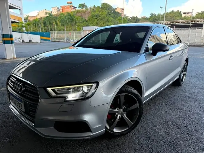 Audi A3 Sedan 1.4 TFSI Flex Tiptronic 4P 2017
