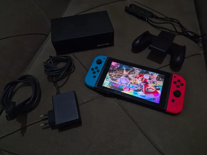 Nintendo Switch V2
