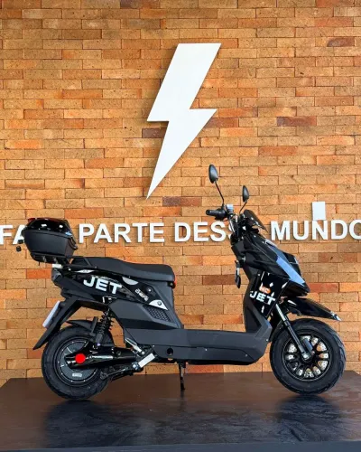 Vendo moto elétrica nova, valor 10 mil reais,apenas 150 kilometros rodados *