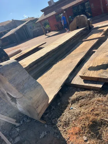 Mesa madeira in natura