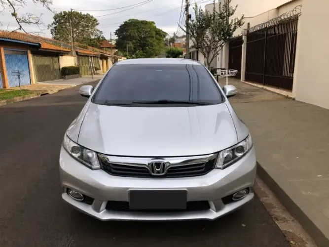 Honda Civic Sedan LXR 2.0 Flexone 16V Aut. 4P 2014