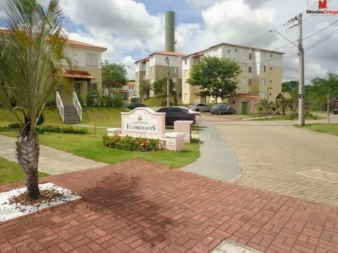 Apartamento com 2 dormitórios para alugar, 45 m² por R$ 2.250,00/mês - Condomínio Villa Fl