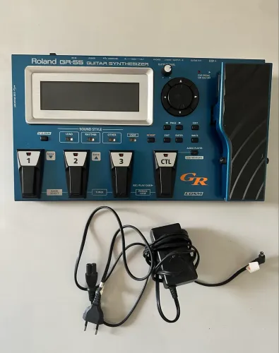 Pedaleira GR- 55 ROLAND Gk3