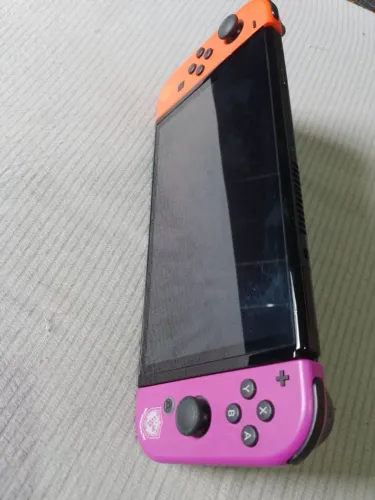 Nintendo Switch Oled, versão pokemon