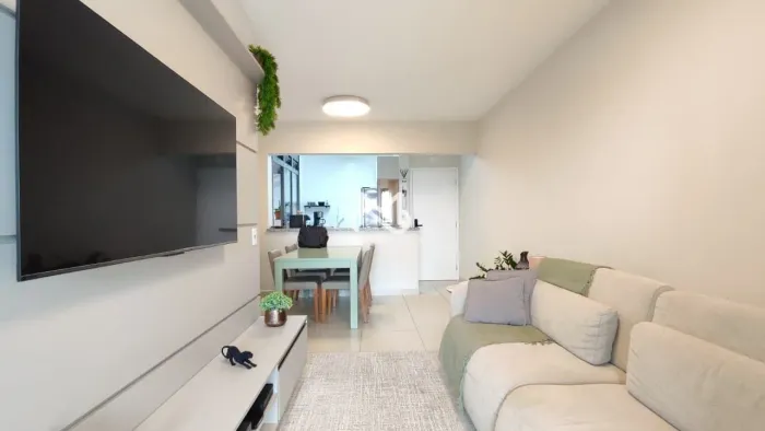 Apartamento a 150m da praia à venda no Centro de Bertioga