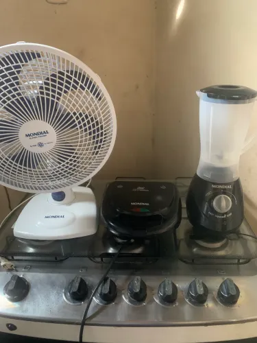 Ventilador sanduicheira e liquidificador novo!