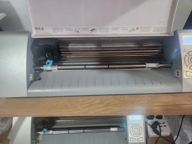 Máquina de recorte silhouette cameo 1