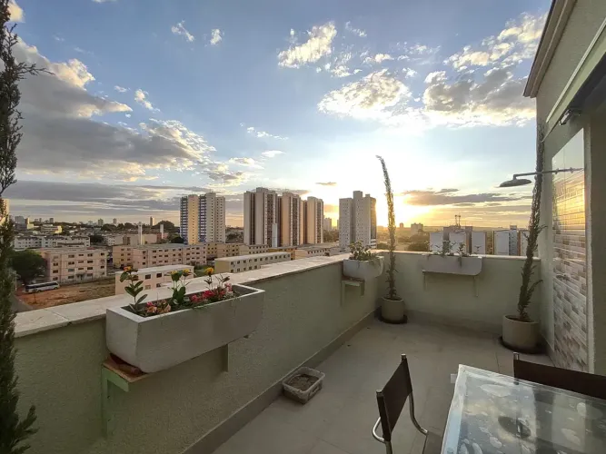 Apartamento Duplex para venda com 3 quartos no Setor Negrão de Lima - Goiânia - GO