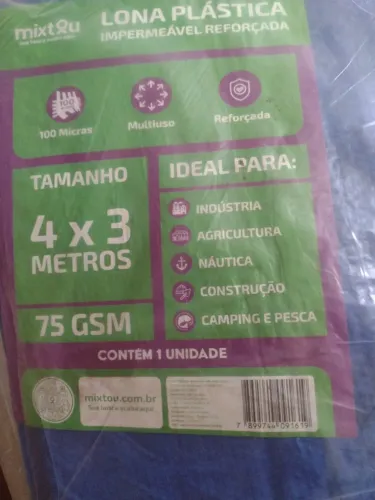 Lona 4x3m impermeável sem uso no centro de São Gonçalo