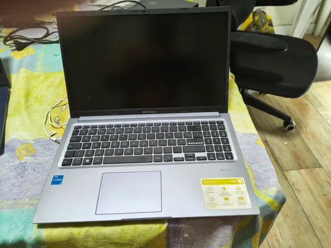 Notebook Asus vivobook core i3 12 Ger 