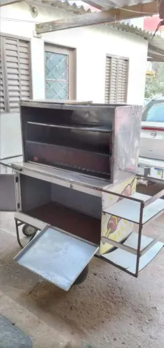 Carrinho de churrasquinho