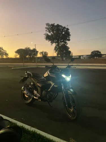YAMAHA FAZER FZ15 ABS 2024 - IMPECÁVEL - APENAS 7.500 KM