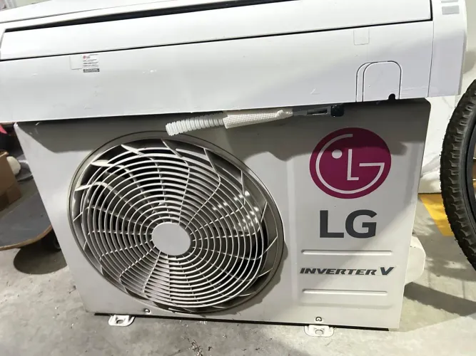 Ar condicionado LG 18.000 btus Quente e Frio