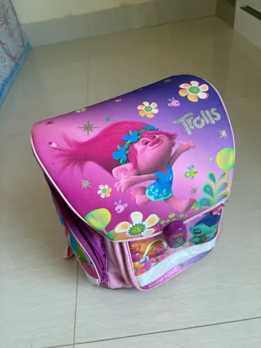 Mochila escolar excelente estado OPORTUNIDADE