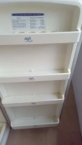 Geladeira Electrolux 250 litros