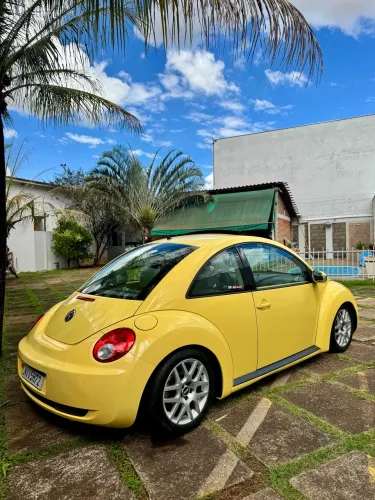 Volkswagen New Beetle 2.0 MI Mec./aut. 2010
