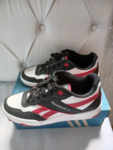 TÊNIS REEBOK TRICOLOR MASCULINO N.40