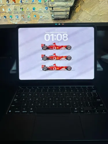 IPAD PRO 11 M4 256gb wifi+5g + magic keyboard