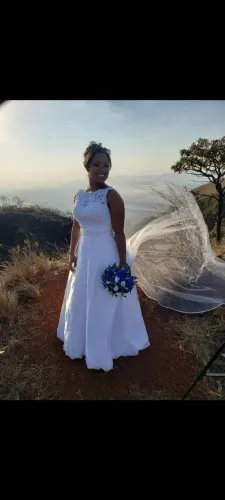 Vestido de noiva seminovo 