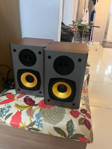 monitores de áudio edifier r1000t4