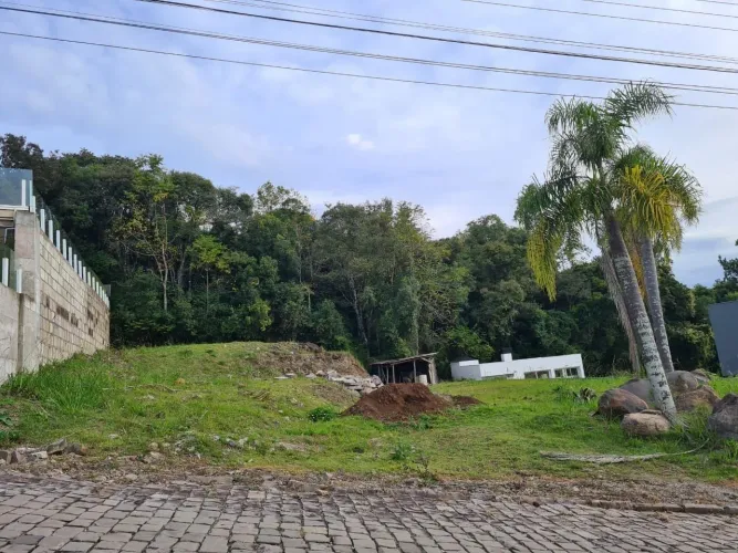 Terreno em condominio a venda em Caxias do Sul, bairro Nossa Senhora da Saúde