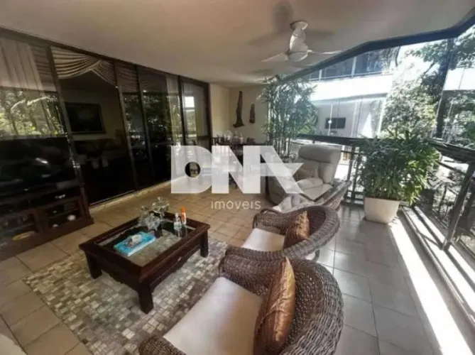 Verão Apartamento : / Residencial / Barra da Tijuca