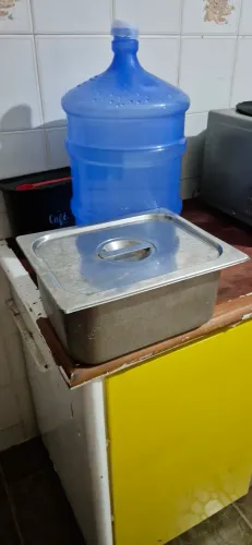 Cuba inox 30x25x15 com tampa 