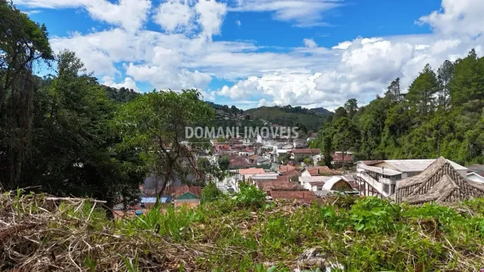 OPORTUNIDADE RARA NO CENTRO DE ABERNÉSSIA - CAMPOS DO JORDÃO/SP