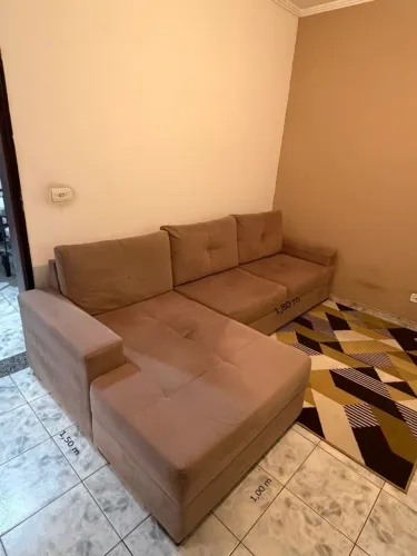 Sofá com chaise