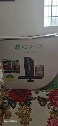 Xbox super slim com 200 jogos