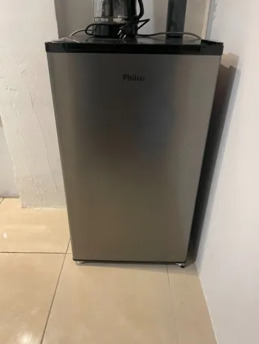 Frigobar Philco 93L 127V - Vendo ou troco por bicicleta elétrica