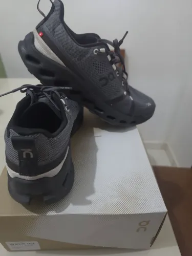 Tenis ON RUNNING _ Cloudsurfer Trail 41 BR