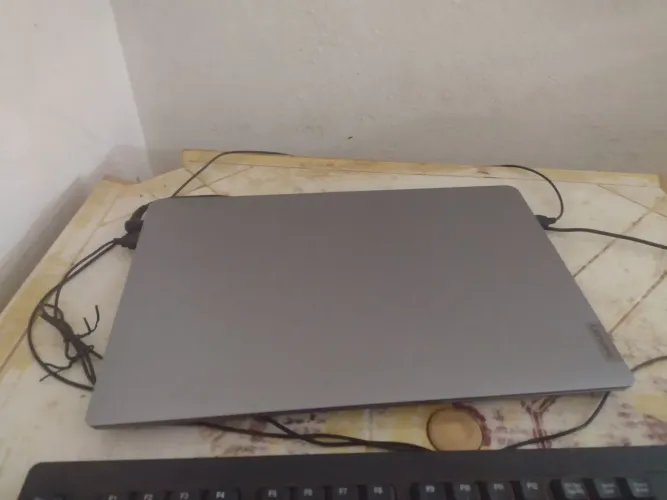 Vendo notebook Lenovo 