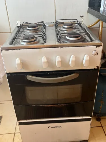 Fogão Esmaltec 4 Bocas com Forno - Funcionando