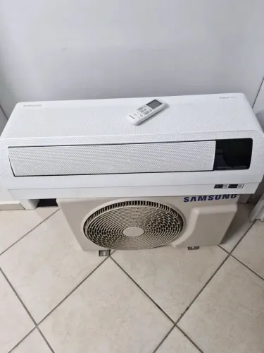Ar Condicionado 12.000btus Samsung WendFree TOP