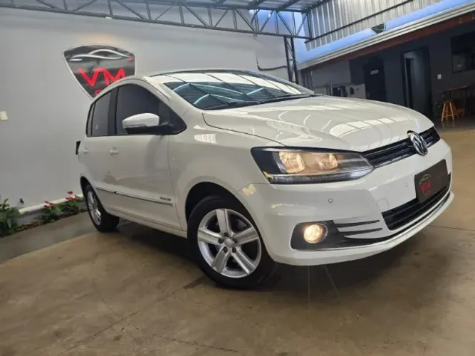Volkswagen Fox Highline 1.6 Flex 16V 5P 2016