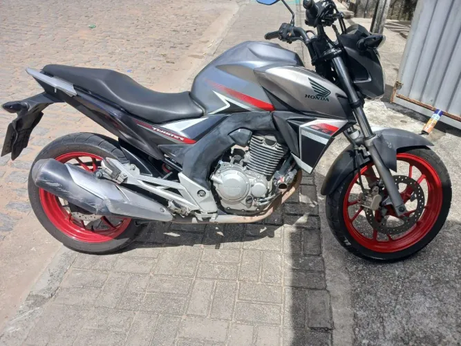 Honda CB 250f Twister 2018