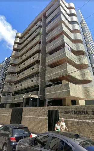 Imóvel para venda tem 200 metros quadrados com 4 quartos em Ponta Verde - Maceió - AL