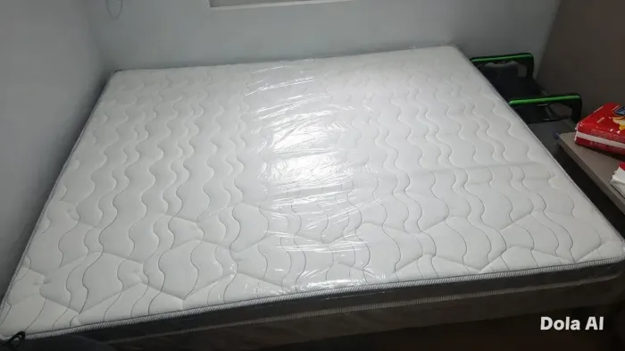 Vendo colchão Queen Novo