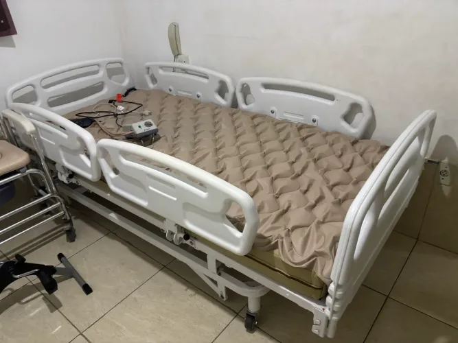 Cama Hospitalar Elétrica R$ 4.200,00