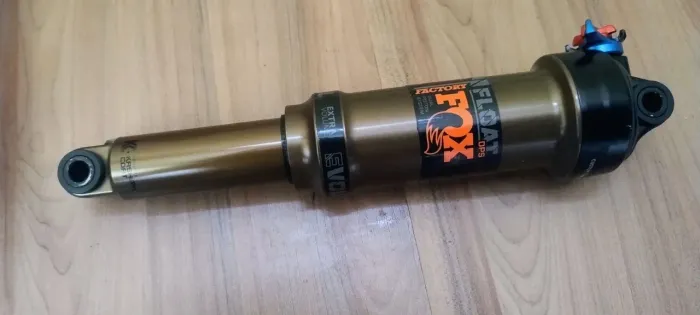 Shock fox float 230x60