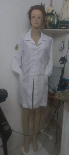 Manequim de plastico aceito cartao