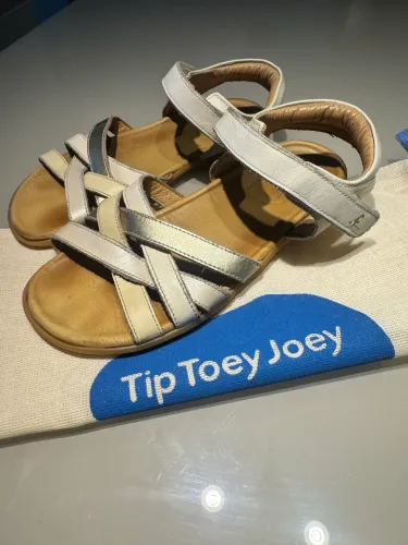 Sandália Tip Toey Joey