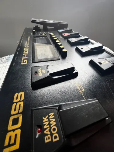 PEDALEIRA BOSS GT100
