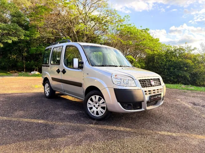 Fiat Doblo Essence 1.8 Flex 16V 5P 2017
