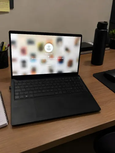 Notebook Dell Inspiron 15 3511 - Core i3 11ª Geração | 8GB RAM | SSD 256GB