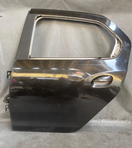 Porta Traseira Esquerda Renault sandero 2015 a 2023